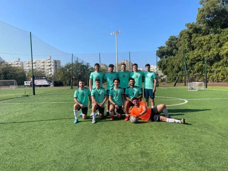 נבחרת הכדורגל של אפקה במגרש